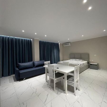 Modern Beachfront Apartments Sarandë Exterior foto