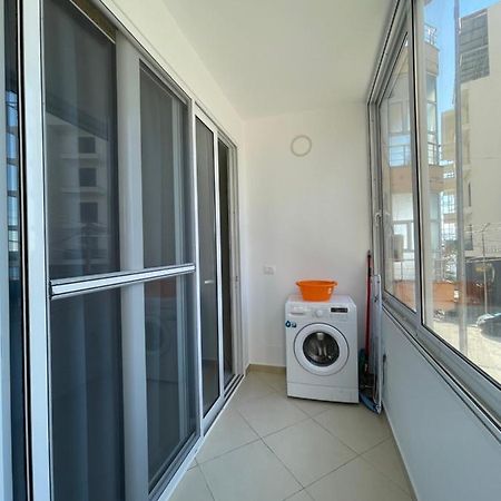 Modern Beachfront Apartments Sarandë Exterior foto