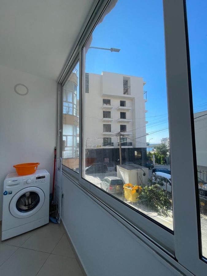 Modern Beachfront Apartments Sarandë Exterior foto